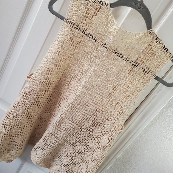 Vintage 1970's Boho Crocheted Vest - Picture 11 of 11